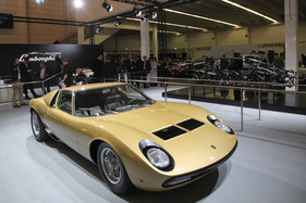 Lamborghini Miura P 400 SV (1971) - 20 Monate dauerte die Restaurierung, 2000 Stunden wurden aufgewendet (Techno Classica 2017)