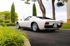 Lamborghini Miura P400 (1968) - Built from 1966 to 1969