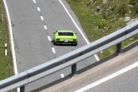 Lamborghini Miura P400 (1968) - bei der Überquerung des Flüelapasses an der Passione Engadina 2019