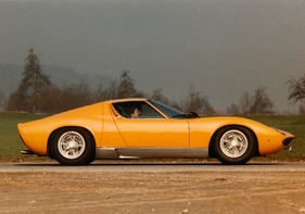 Lamborghini Miura P400 (1969) - Gandinis Meisterwerk mit wunderschöner Silhouette Lamborghini Miura P400 (1969) - Gandinis Meisterwerk mit wunderschöner Silhouette