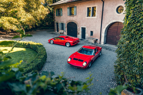 Lamborghini Miura P400 S von 1969 zusammen mit einem Diablo von 1991 - angeboten an der RM Sotheby's Versteigerung in Zürich am 26. September 2026