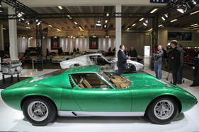 Lamborghini Miura P400 SV (1971) - der erste SV, komplett restauriert, wie er damals auf dem Genfer Autosalon stand - Techno Classica 2016