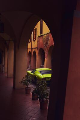 Lamborghini Miura S (1970) - In the land where the lemons bloom