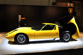 Lamborghini Miura SV (1971) - die stärkste Inkarnation des klassischen Mittelmotorsportwagens (Techno Classica 2013)