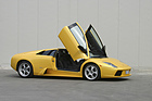 Lamborghini Murciélago (2001) - Für den leichteren Einstieg wurden die Seitenschwellen im Vergleich zum Diablo um 2.5 cm abgesenkt