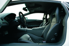 Lamborghini Murciélago LP 640 (2006) - Im Vergleich zu den Vorgängern ein hochwertiger Innenraum