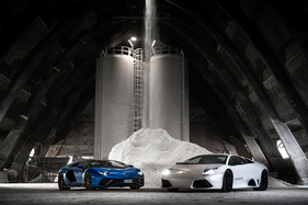 Lamborghini Murciélago LP640 Versace (2006) mit seinem Nachfolger Lamborghini Murciélago LP640 Versace (2006) mit seinem Nachfolger