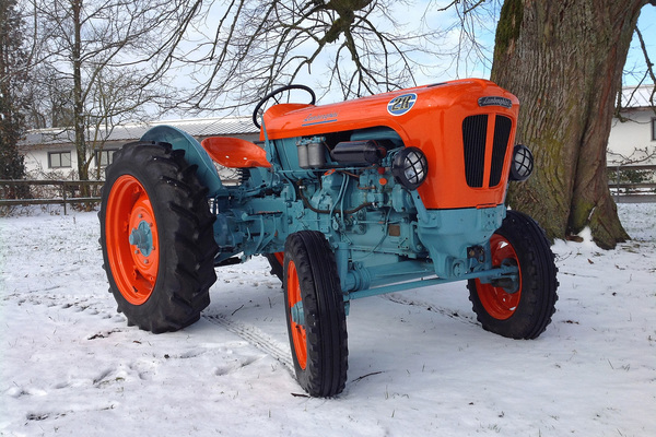 Lamborghini Trattori 2R (1965) - als Lot 120 an der Versteigerung der Oldtimer Galerie in Gstaad am 29. Dezember 2017
