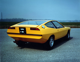 Lancia 1600 HF Competizione (1969) - deutlich kantiger als die Serienversion