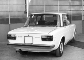 Lancia 2000 (1972) - insgesamt schlichte Gestaltung, speziell waren die Vorhänge hinten (1972)