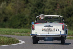 Lancia Appia Convertibile (1959) - die Autos waren damals kleiner, die Leute aber auch