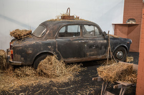 Lancia Appia Serie 3 (1960) - hier fällt sich noch mehr Arbeit an, ein bisschen Putzen reicht da nicht - Auto e Moto d'Epoca in Padua 2017