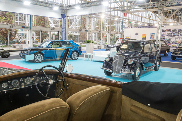 Bild Lancia Aprilia (1950) - in der Ausstellung des Lancia Clubs - Auto e Moto d'Epoca Bologna 2023