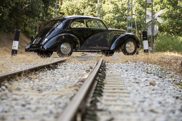 Bild: Lancia Aprilia Berlina Sport Viotti (1938) - geschätzt auf EUR 300'000 bis 350'000 an der Catawiki Concours d'Elegance Versteigerung 2021