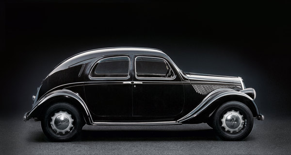 Bild Lancia Aprilia Berlinetta Aerodinamica (1938) - zu sehen an der Rétromobile Paris 2014