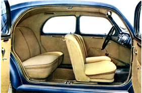 Lancia Ardea (1948) - Serie 2 - gegenläufige Türen ermöglichen einen guten Zustieg