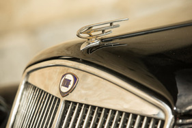 Lancia Ardea 4. Serie (1952) - Lancia-Zeichen und Kühlerfigur