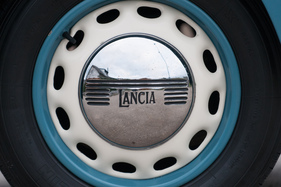 Lancia Ardea Cabriolet (1945) - Stahlräder und verchromte Raddeckel