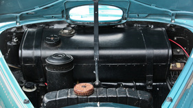 Lancia Ardea Cabriolet (1945) - grosser Tank zwischen Motor und Besatzung