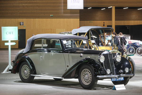 Lancia Artena Series III Convertible (1935) - Lot 193 an der Bonhams-Versteigerung "Les Grandes Marques du Monde à Paris" am 1. Februar 2024