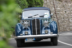 Lancia Astura 3a Serie Cabriolet Stabilimenti Farina (1936) - am Concorso d'Eleganza Villa d'Este 2015 in der Klasse A "flamboyance in motion"