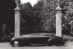Lancia Astura Cabriolet Bocca (1933) - elegantes Cabriolet - Teilnehmer am Concours d'Etat Chantilly 2016 Lancia Astura Cabriolet Bocca (1933) - elegantes Cabriolet - Teilnehmer am Concours d'Etat Chantilly 2016