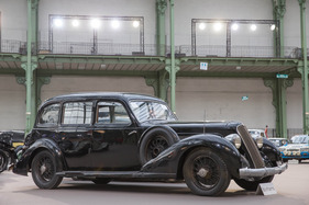 Lancia Astura Serie 3 Tipo 233 Berlina (1936) - wurde als Lot 412 an der Bonhams Auktion im Grand Palais in Paris am 6. Februar 2014 versteigert