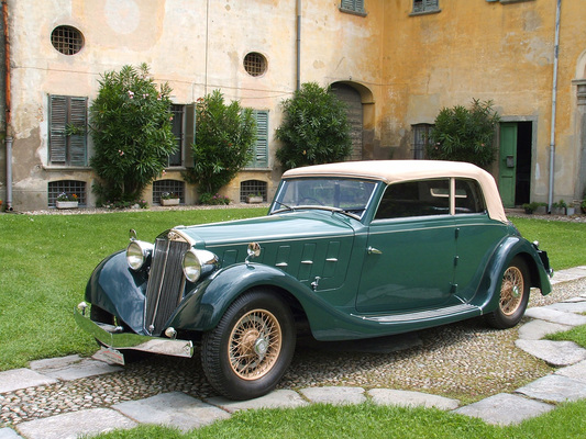 Bild: Lancia Asture Cabriolet Pinin Farina (1935) - angeboten an der Versteigerung der Oldtimer Galerie anlässlich der Dolder Classics am 7. Juni 2014