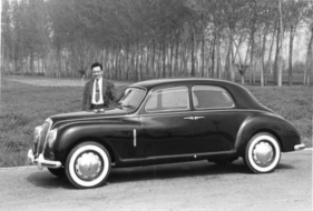 Lancia Aurelia (1953) - stolzer Testfahrer