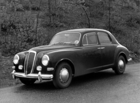 Lancia Aurelia (1954) - Limousine der 2. Serie