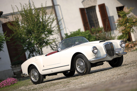 Lancia Aurelia B24S Spider America (1955) - als Lot 121 unter dem Hammer an der RM Auction in Monterey am 15./16. August 2014