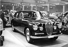 Lancia Aurelia B53 (1953) - mit schön gestaltetem viertürigen Aufbau von Pininfarina - am Automobilsalon in Genf 1953