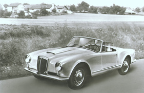 Lancia Aurelia Convertible (1956) - die Türen waren höher und die Scheiben liessen sich nun herunterrollen