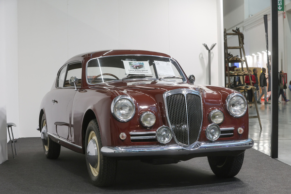 Lancia Aurelia GT (1953) - Sportcoupé mit 2,5-Liter-V6-Motor und 118 PS - 42. Auto e Moto d'Epoca 2025