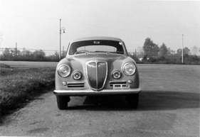 Lancia Aurelia GT 2500 (1954) - nur die erste Serie hatte unverchromte Stossfänger