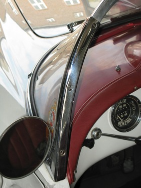 Lancia Aurelia GT 2500 Spider (1955) - Ausführung der Frontscheibe Lancia Aurelia GT 2500 Spider (1955) - Ausführung der Frontscheibe