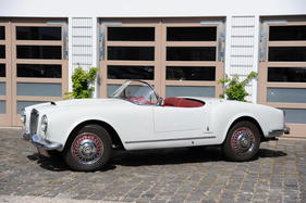 Lancia Aurelia GT 2500 Spider (1955) - im Grossen und Ganzen entspricht der Prototyp der Serienausführung
