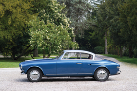 Lancia B52 Vignale Coupé (1952) - ein elegantes Coupé, dem die Zweifarbenlackierung gut steht
