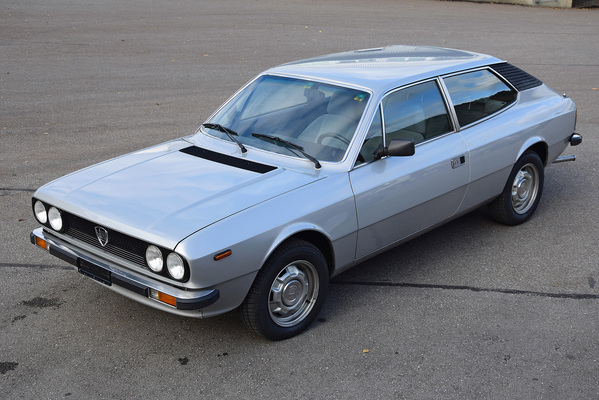 Lancia Beta 2000 HPE (1982) - angeboten an der Versteigerung der Oldtimer Galerie in Toffen am 28. November 2015