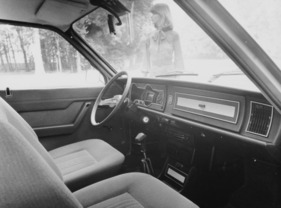 Lancia Beta Berlina 2000 (1976) – leicht überarbeitetes Armaturenbrett der 2. Serie (1976)