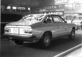 Lancia Beta Coupé 1300 (1976) - Nachfolger der Fulvia, gesehen am Turiner Autosalon (1976)