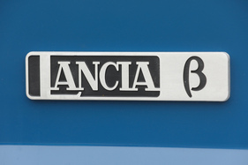 Lancia Beta HPE 1600 (1976) - das Marken- und Typenschild