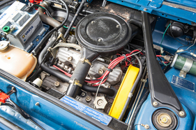 Lancia Beta HPE 1600 (1976) - quer eingebauter Vierzylindermotor