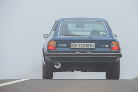 Lancia Beta HPE 1600 (1976) - ... und entschwindet im Nebel (1976)