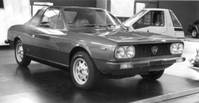 Lancia Beta Spider - Sicherheitslösung für Cabriolet-Fans - gezeigt bei Pininfarina - am Genfer Automobilsalon 1974