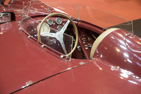 Lancia D24 (1954) - funktionaler Arbeitsplatz - an der Rétromobile Paris 2014 Lancia D24 (1954) - funktionaler Arbeitsplatz - an der Rétromobile Paris 2014