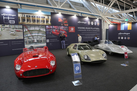 Lancia D25, Alfa Romeo Scarabeo und Abarth-Rekordfahrzeug auf dem Stand von Stellantis Heritage - 42. Auto e Moto d'Epoca 2025