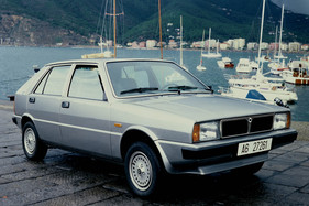 Lancia Delta 1.3 (1979) - in der Urform von Giugiaro