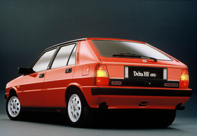 Lancia Delta HF 4 WD (1986) - Strassenvariante mit Allradantrieb