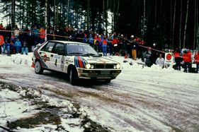Lancia Delta HF 4WD (1988) - an der Rallye Schweden